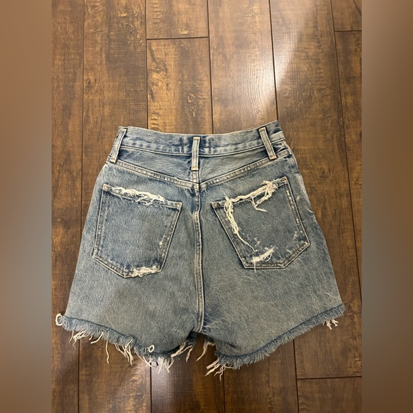 Gently worn Agolde shorts. - Picture 2 of 3